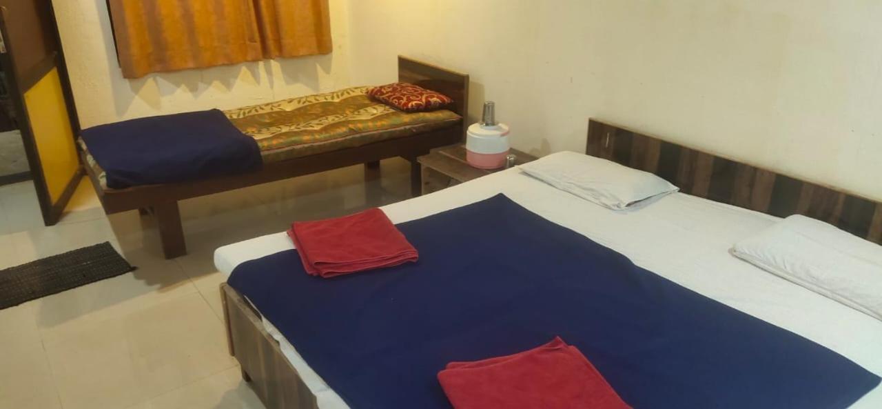 Hilltone Veg Non Veg Matheran Hotel Exterior photo